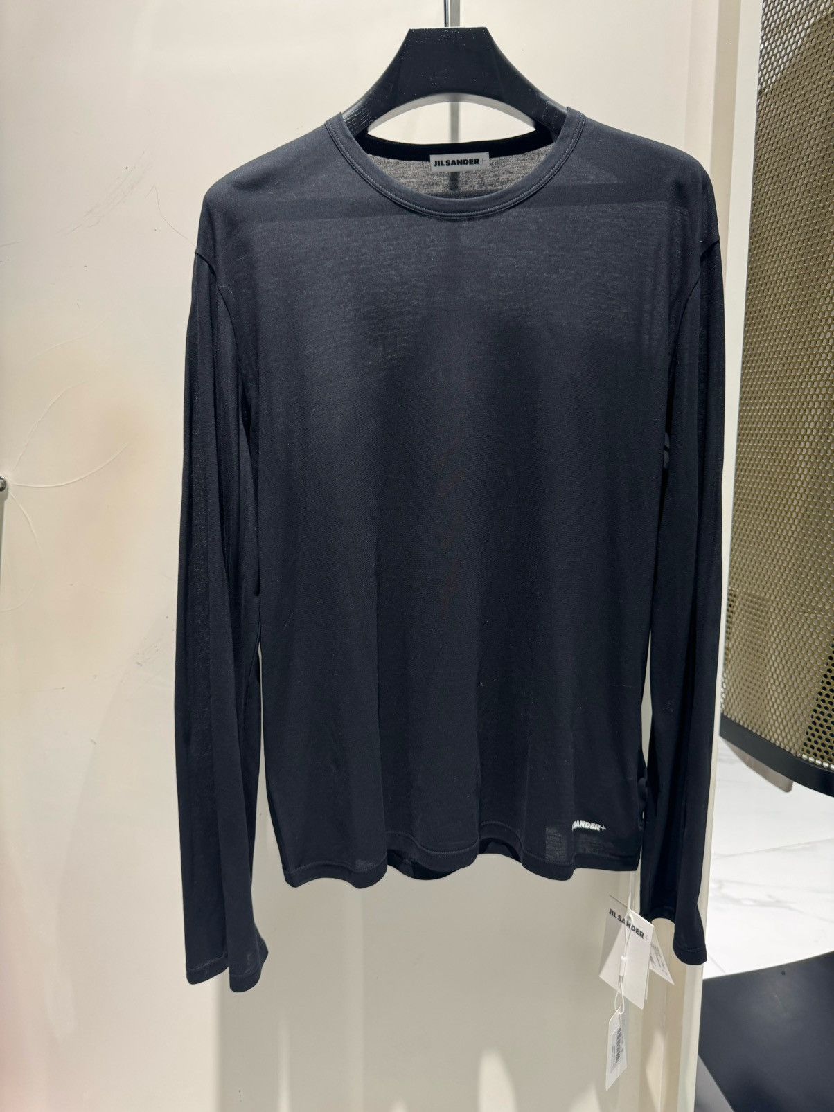 NWT Small Logo Crew Neck Long Sleeve T-Shirt - BLACK XL