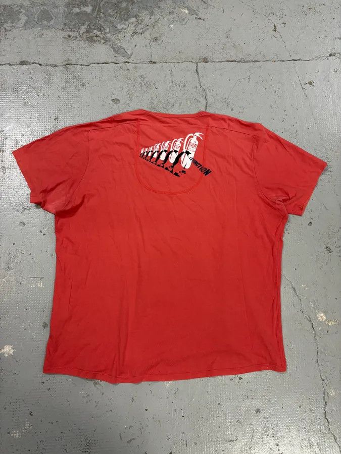 Marithe + Francois Girbaud 2000s Marithé + François Girbaud Red No More Sea T-Shirt Size US M / EU 48-50 / 2 - 6 Thumbnail