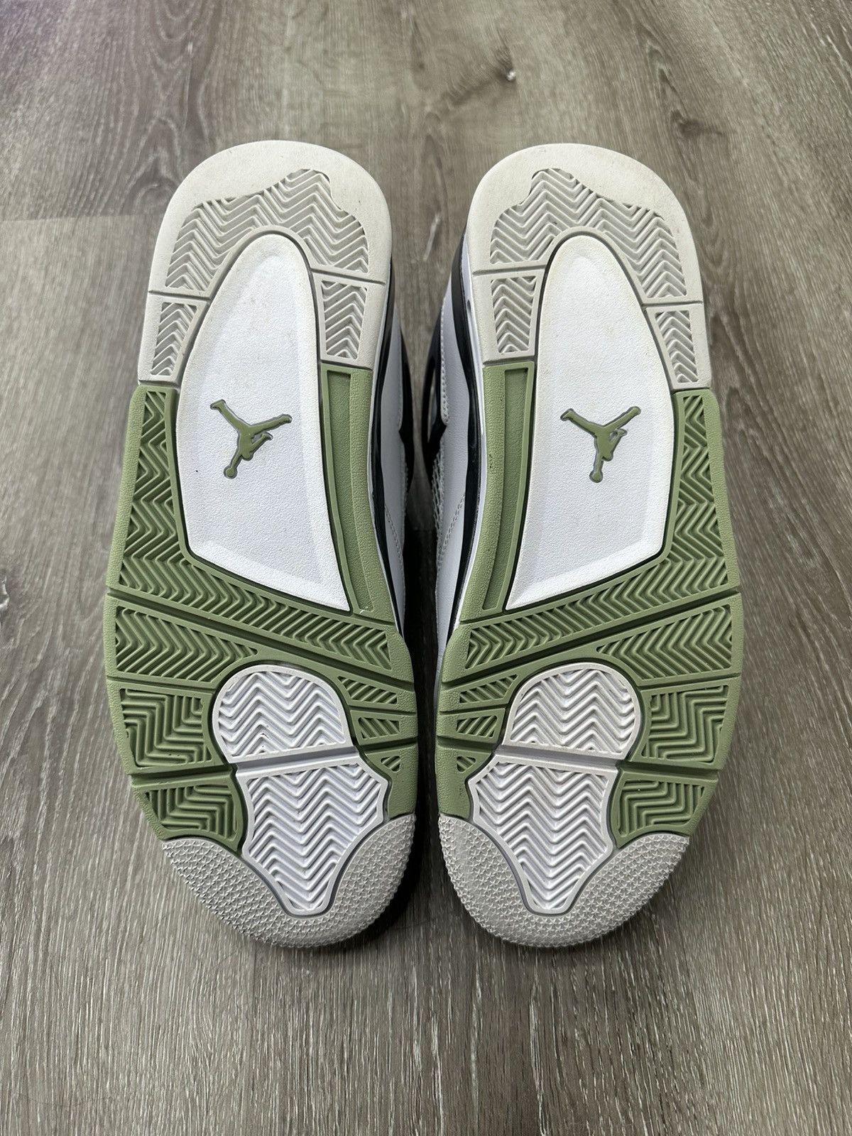 Jordan Brand Air Jordan 4 Retro “Seafoam” (WMNS) **PRE-OWNED** Size US 11.5 / IT 41.5 - 5 Thumbnail