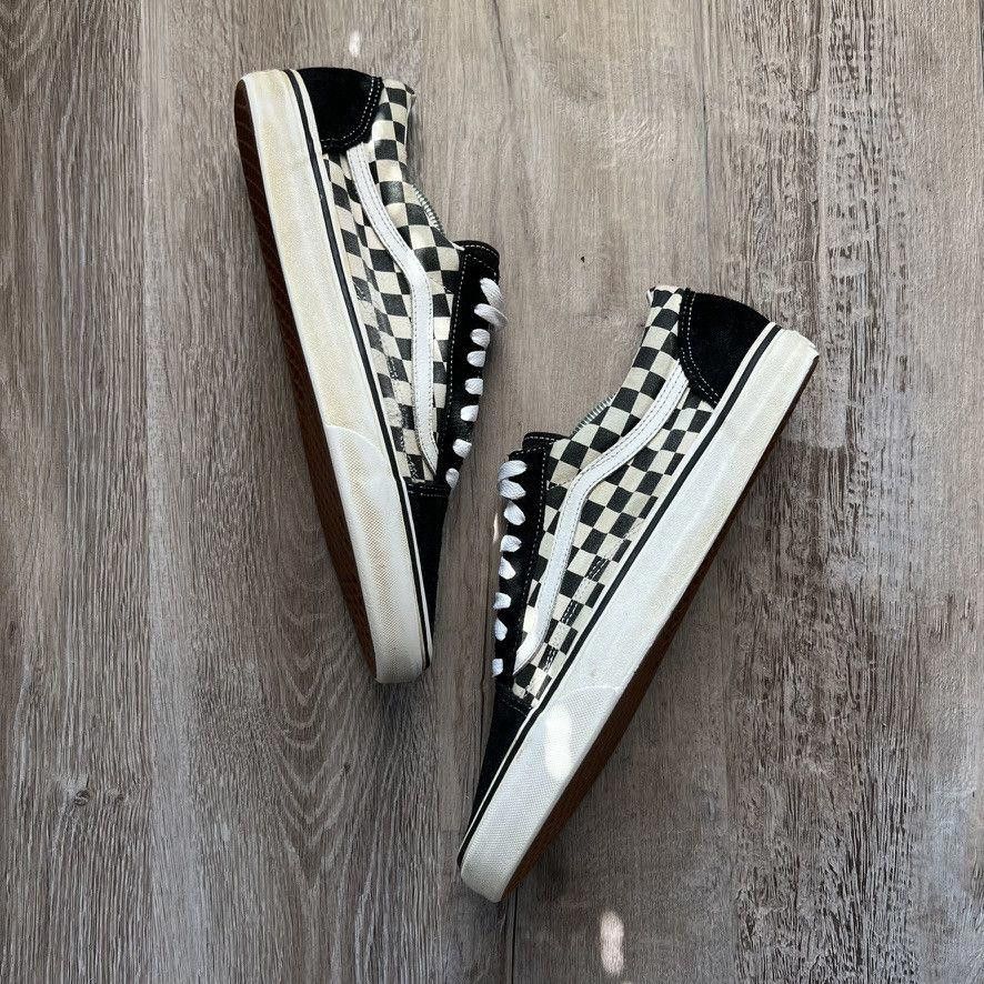 Vans VANS • Classic "Checkerboard Old Skool" (12M) Size US 12 / EU 45 - 9 Thumbnail