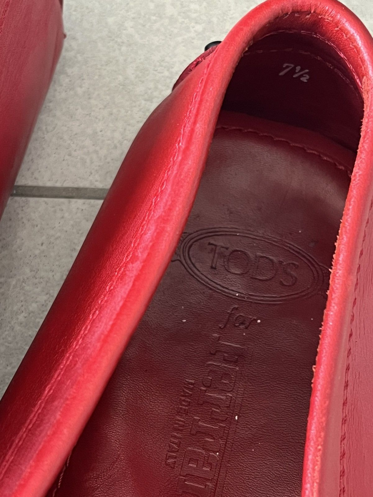 Tod's Tod’s ferrari red loafers 42 Size US 8.5 / EU 41-42 - 3 Thumbnail