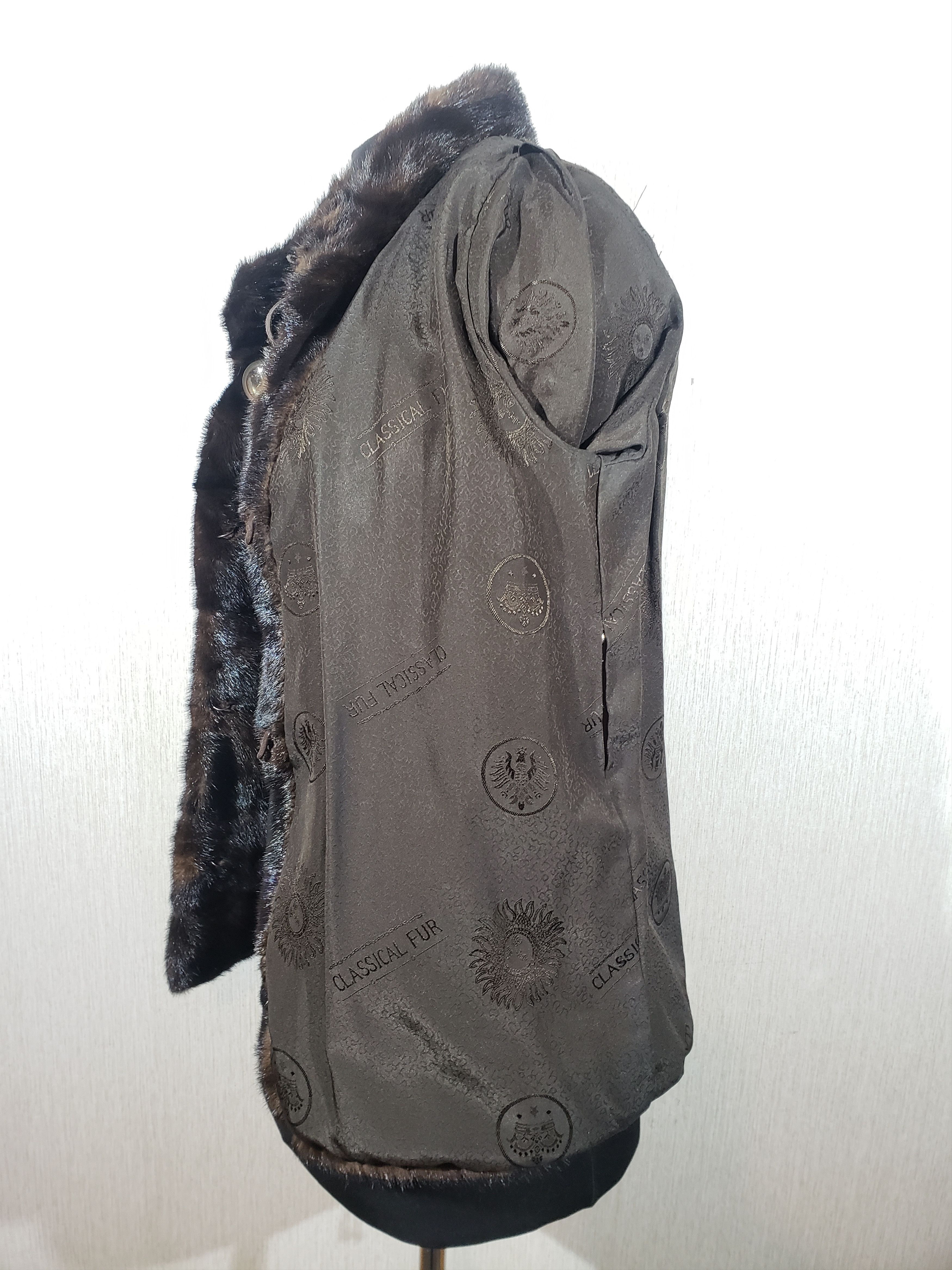 Other Stylish women's mink coat with detachable sleeves. Size M / US 6-8 / IT 42-44 - 10 Thumbnail