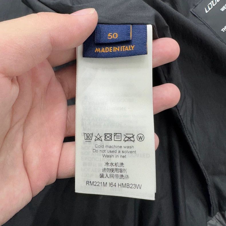 Louis Vuitton Louis Vuitton 2054 thermal induction down jacket Nextarrow- Size US M / EU 48-50 / 2 - 3 Thumbnail