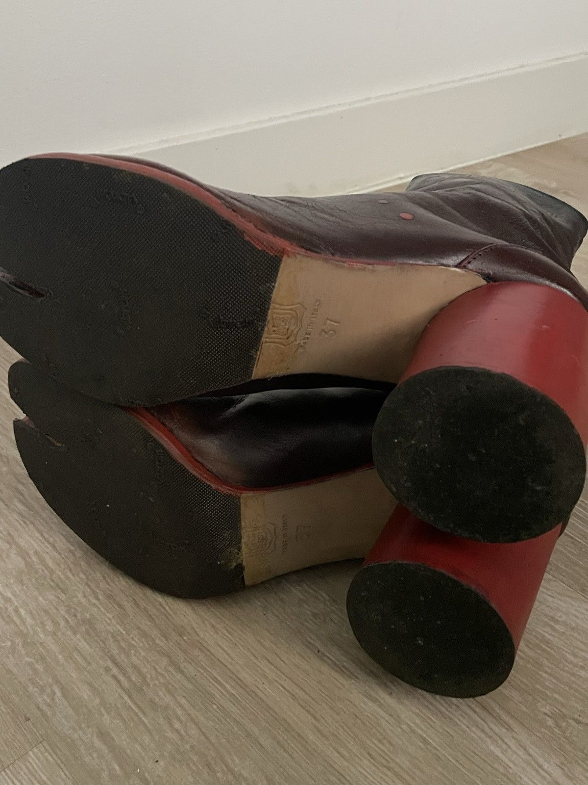 Maison Margiela Maison Margiela red tabi FW1995 Size US 7 / IT 37 - 5 Thumbnail