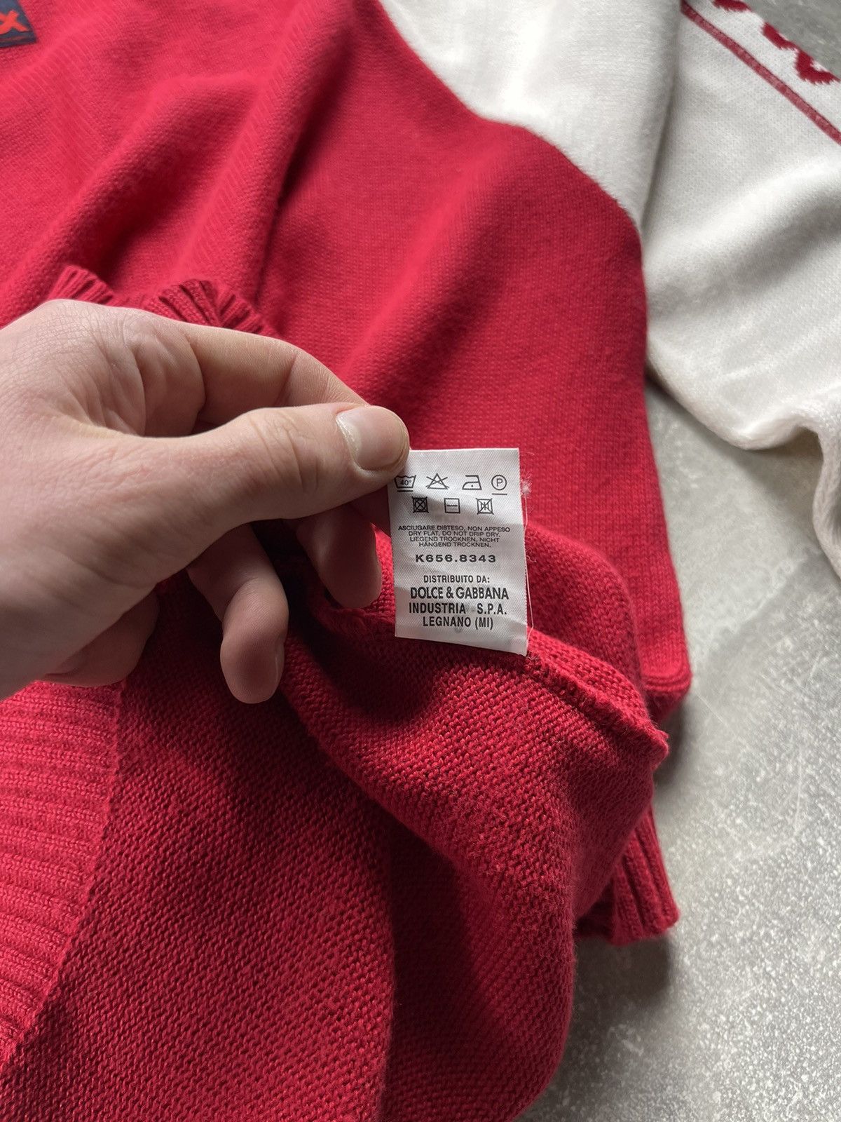 Dolce & Gabbana Dolce & Gabbana Knit Sweater Red White Logo Detail Size 52 Size US L / EU 52-54 / 3 - 13 Thumbnail