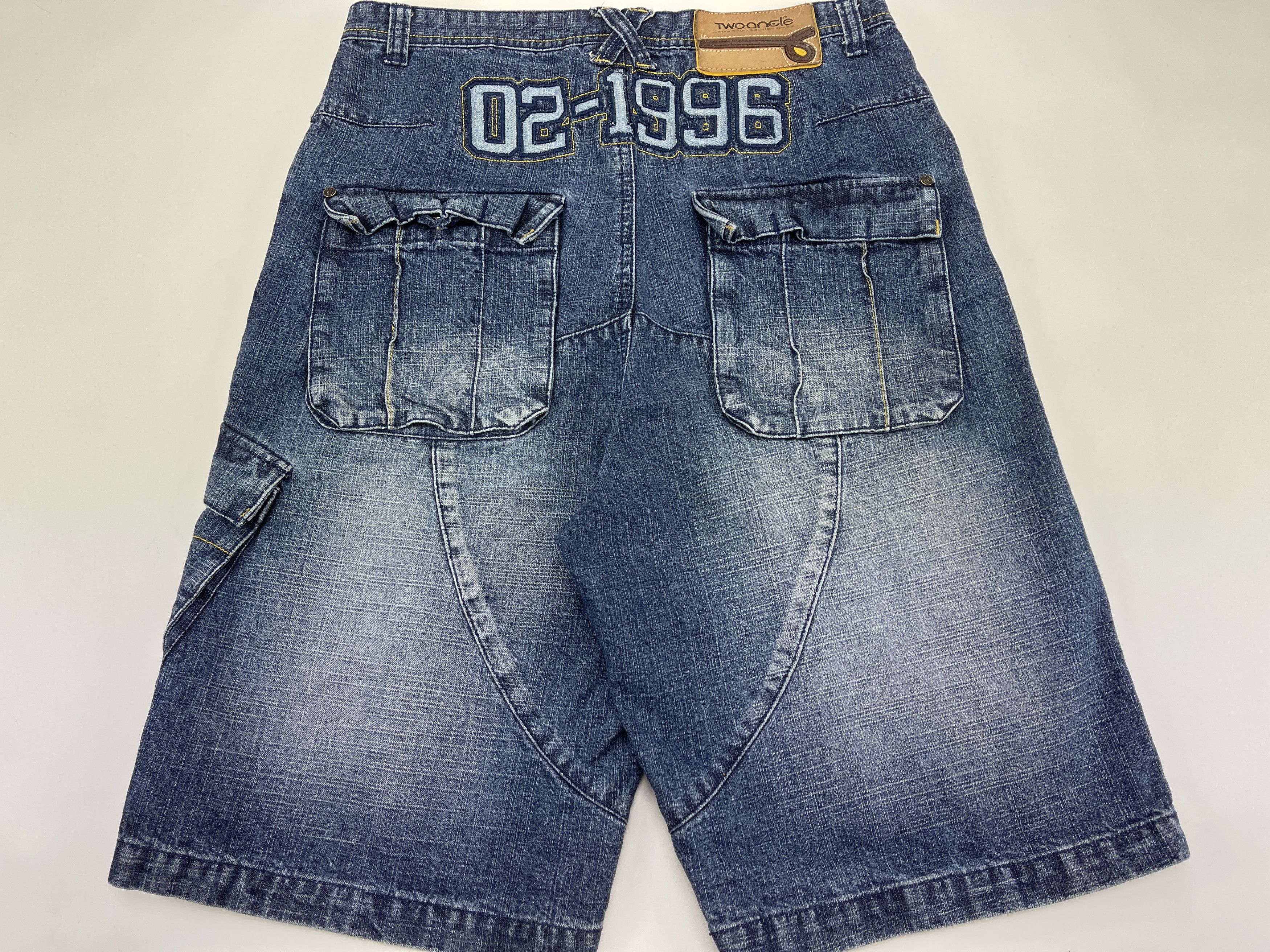 Other Two Angels jeans shorts, vintage baggy denim, 90s skater 34 Size US 34 / EU 50 - 1 Thumbnail
