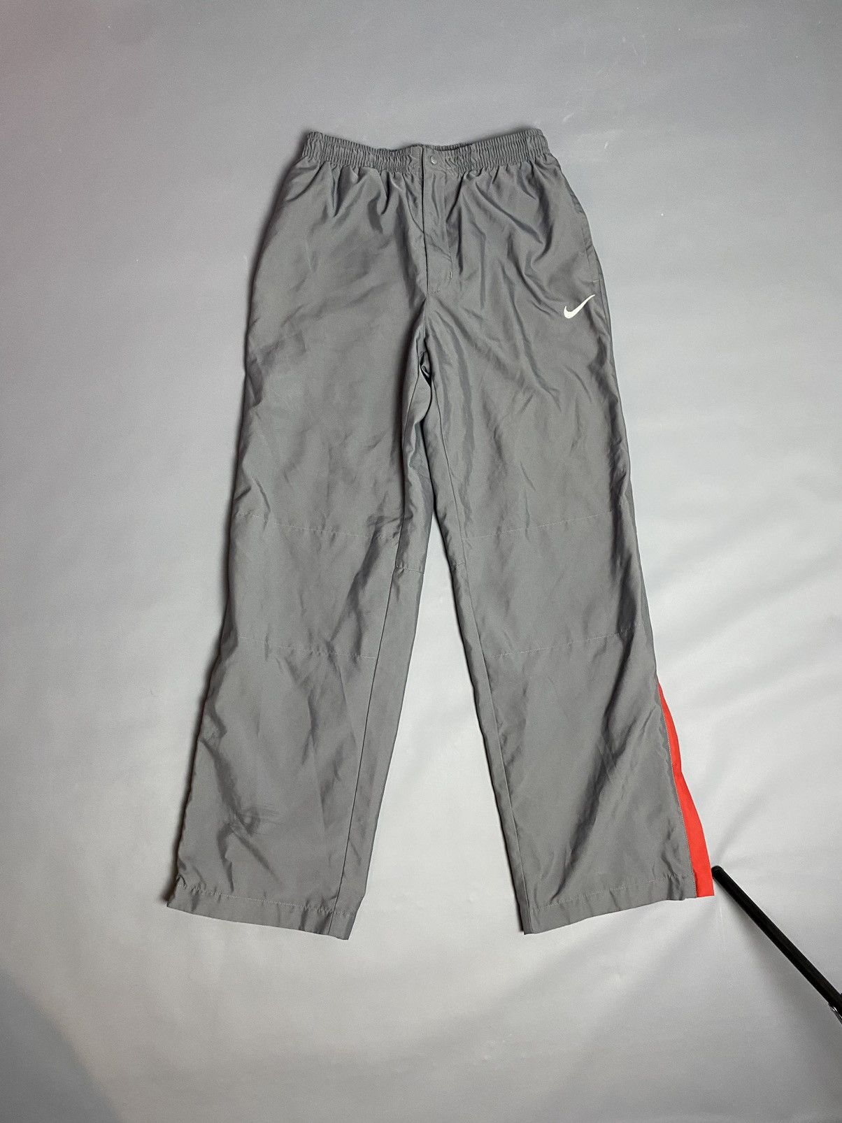 Vintage Vintage Nike MMIV 04 Gray Nylon Polyester Track Pants Size L Size US 36 / EU 52 - 1 Thumbnail