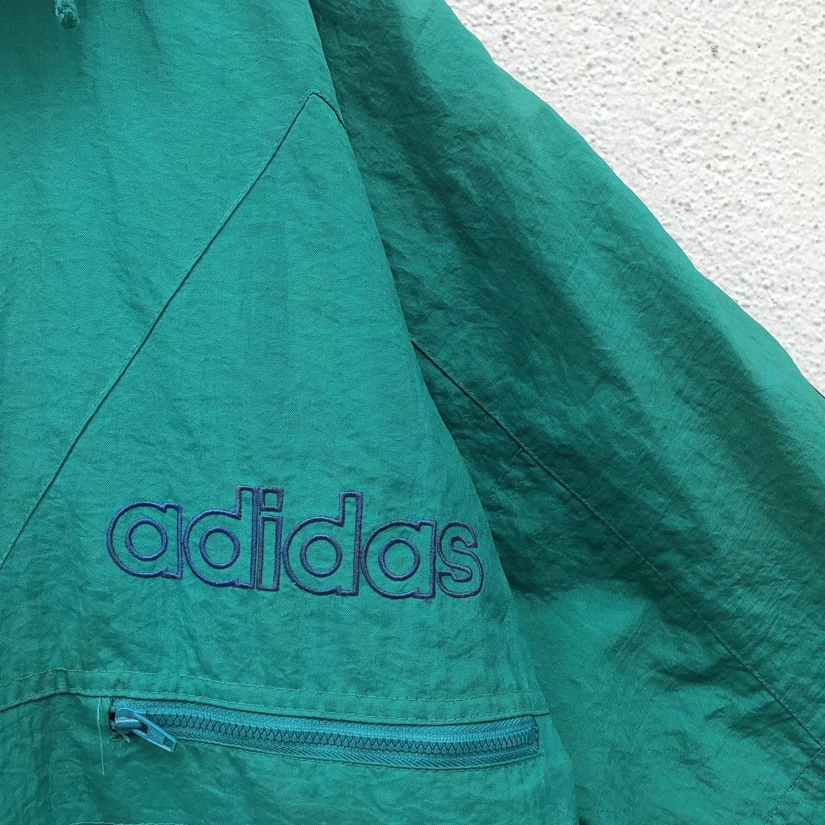 Adidas Vintage Rare/80s Adidas Big Logo Embroidered Nylon Jacket Size US L / EU 52-54 / 3 - 3 Thumbnail