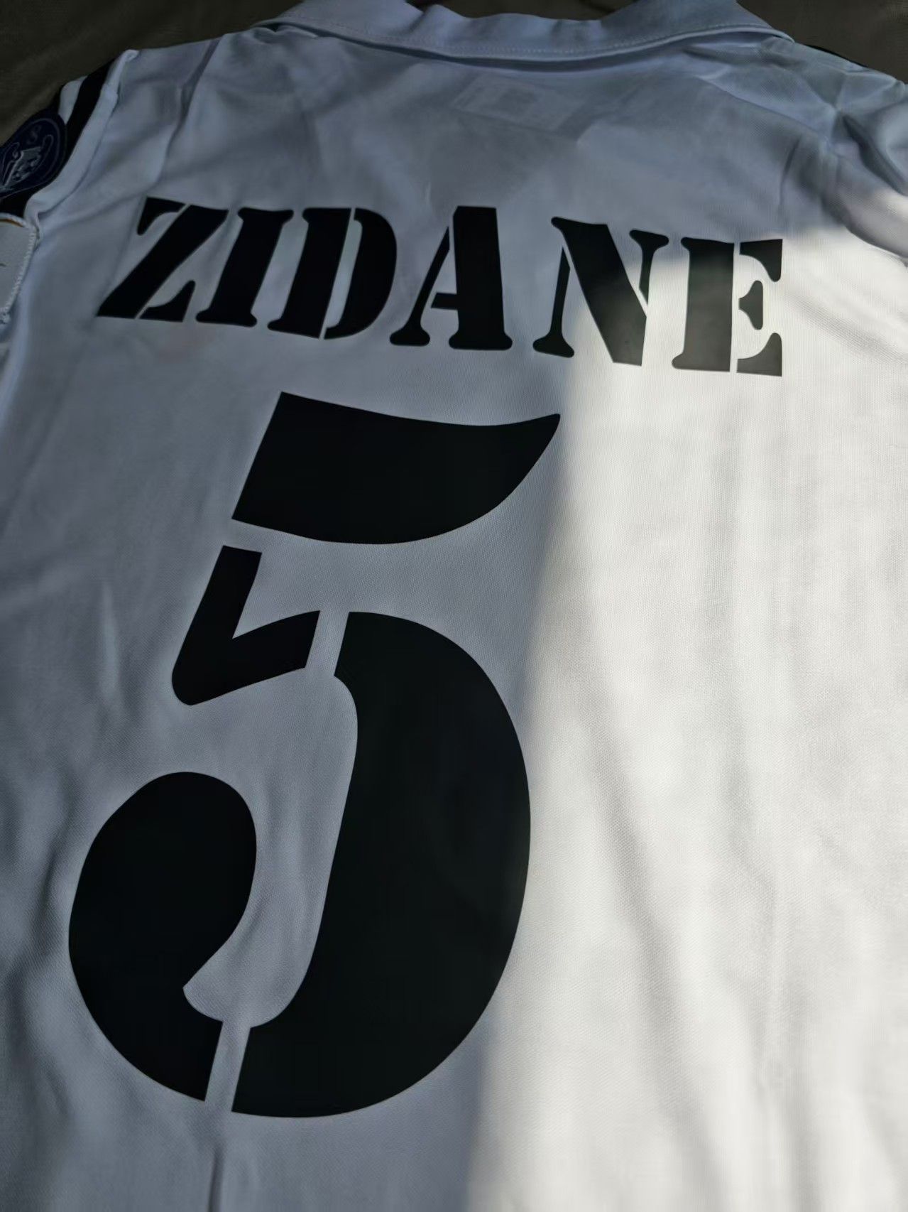 Other 2001 2002 Real Madrid Zidane Jersey Home XL Size US XL / EU 56 / 4 - 3 Thumbnail