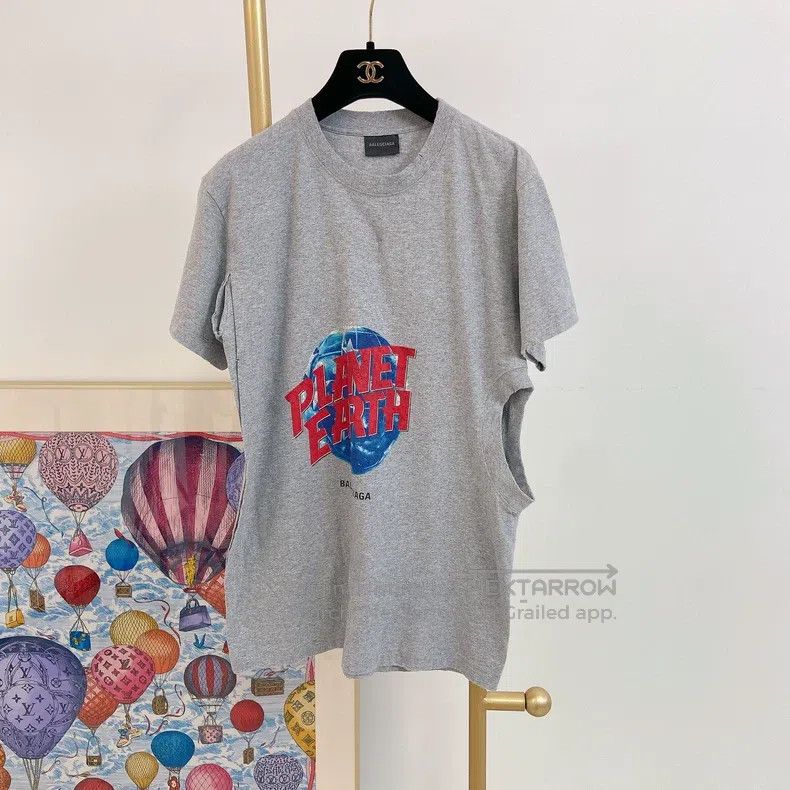 Balenciaga Balenciaga Asymmetrical Top Size US M / EU 48-50 / 2 - 1 Thumbnail