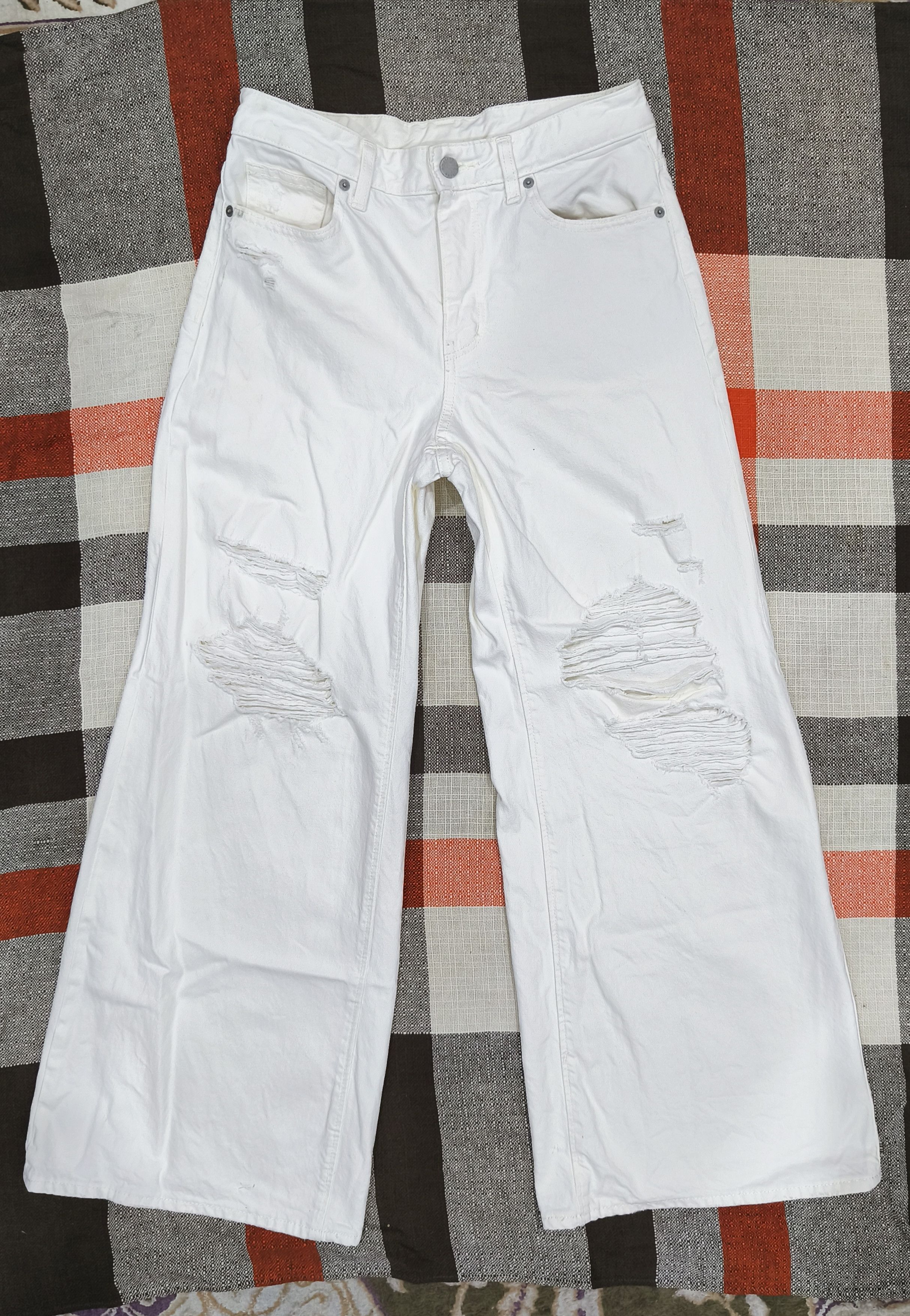 GU Distressed Gu jeans off white wide leg L Size 30" / US 8 / IT 44 - 1 Thumbnail