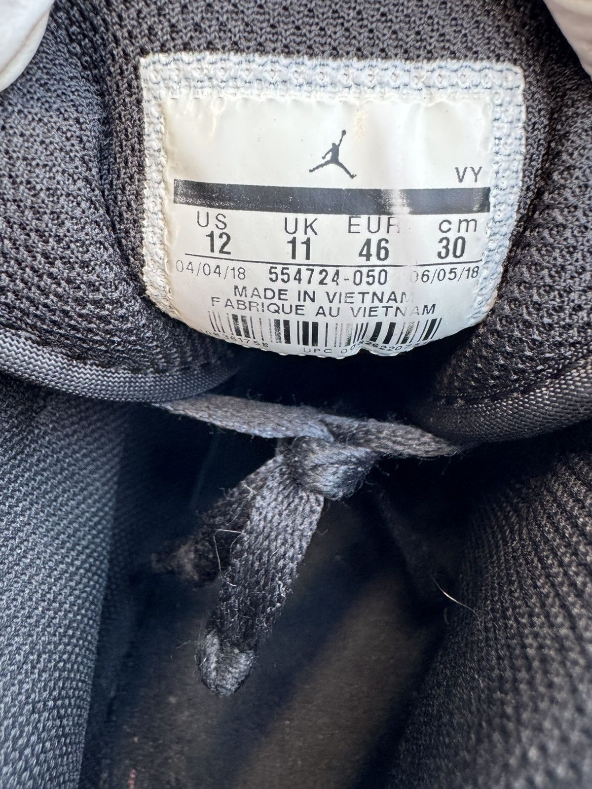 Jordan Brand JORDAN 1 MID TRIPLE BLACK 2018 SIZE 12 Size US 12 / EU 45 - 6 Thumbnail
