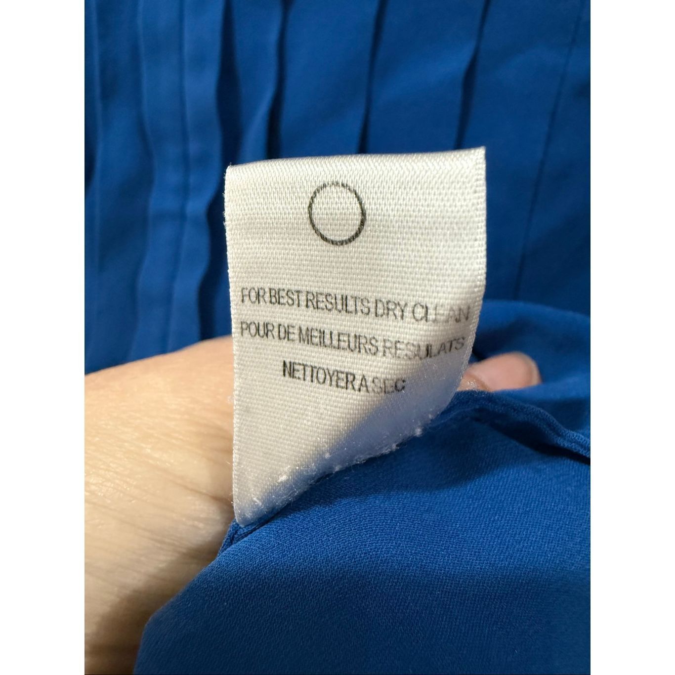 Halston Halston blue silk blouse some snags size Medium Size M / US 6-8 / IT 42-44 - 7 Thumbnail