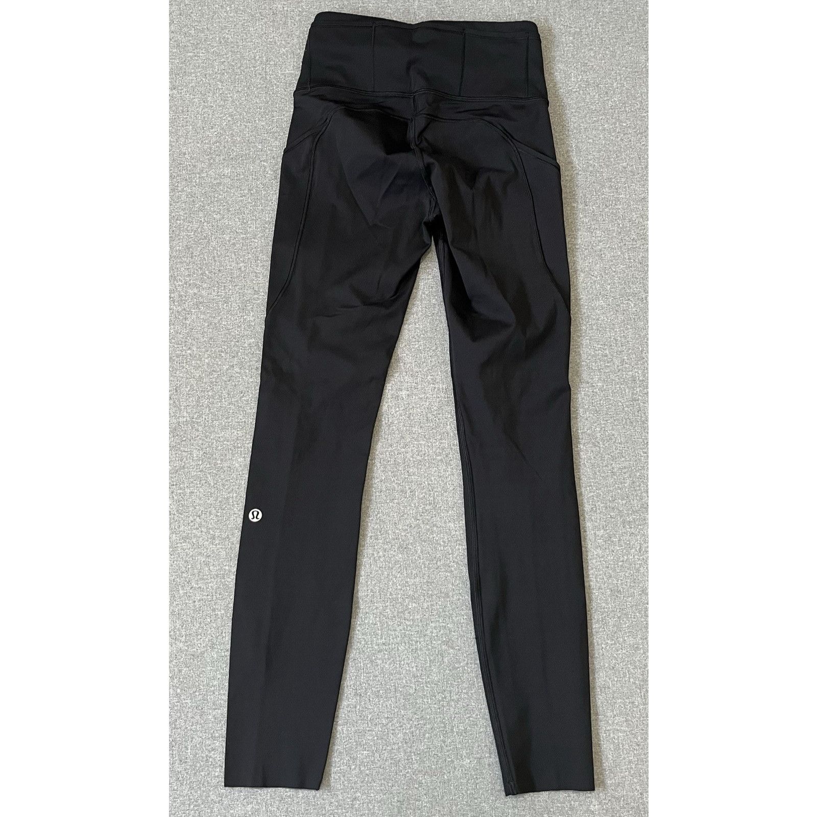 Lululemon Lululemon Fast Free Crop II *Nulux" Athletic Cropped sz 2 Size 26" / US 2 / IT 38 - 2 Thumbnail