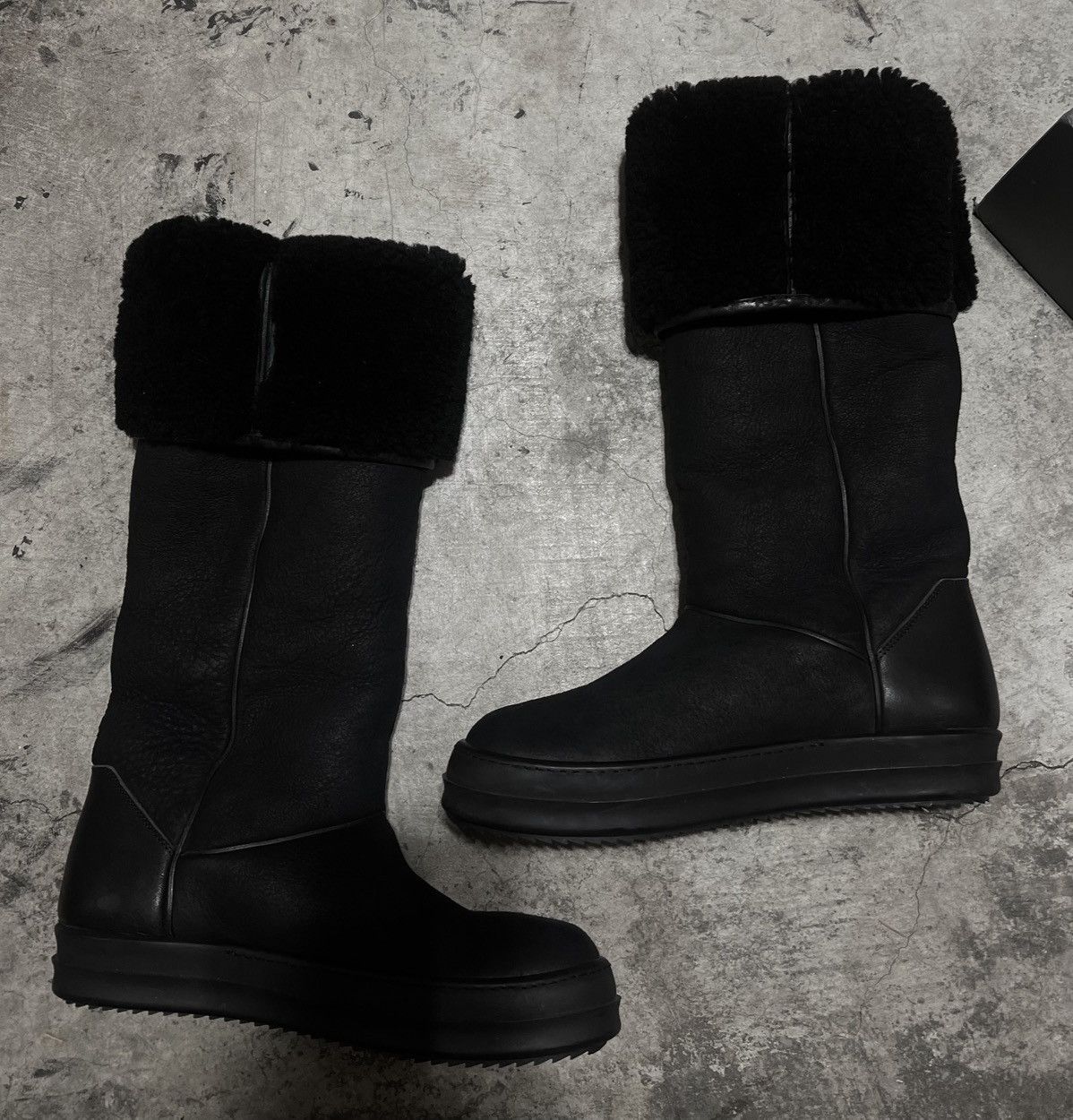 Rick Owens Rick Owens FW14 Moody Blistered Lambskin Shearling Uggs High Size US 9.5 / EU 42-43 - 6 Thumbnail