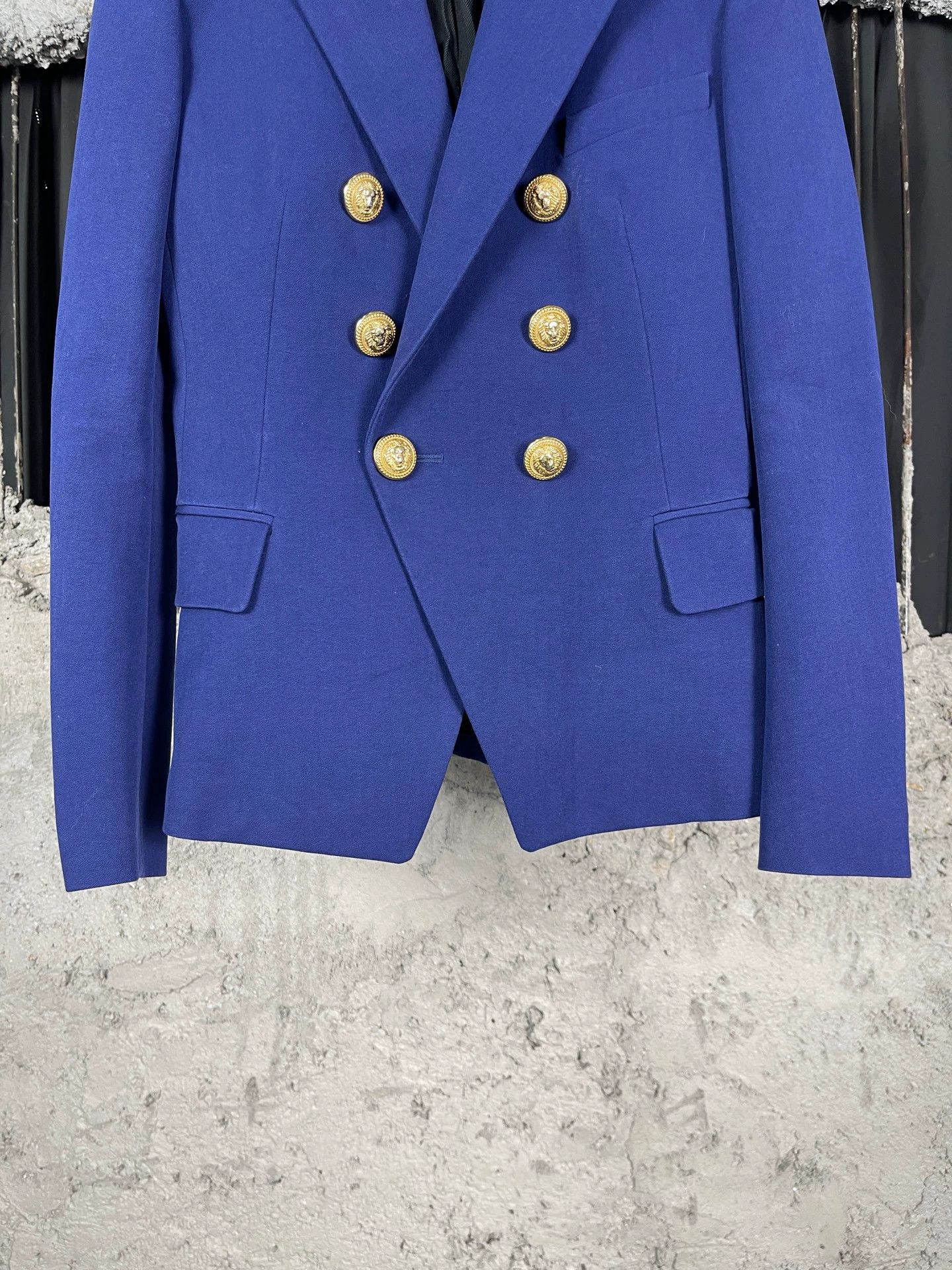 Balmain Balmain Double-Breasted Gold Button Blazer Size 38 Size XS / US 0-2 / IT 36-38 - 4 Thumbnail