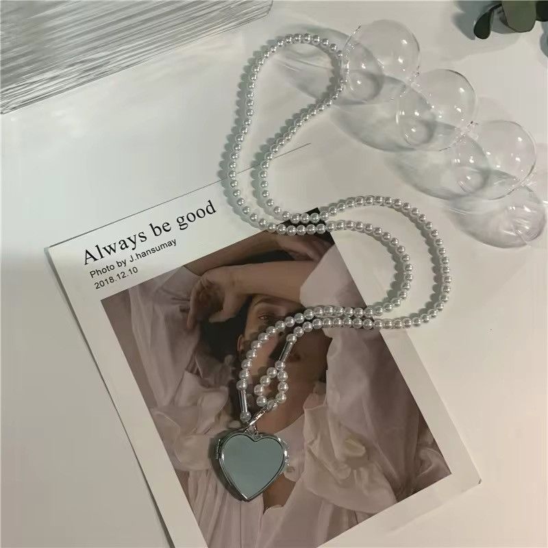 Designer Fashionable Pearl Strap Crossbody Mirror Belt Waist Chain Size ONE SIZE - 6 Thumbnail