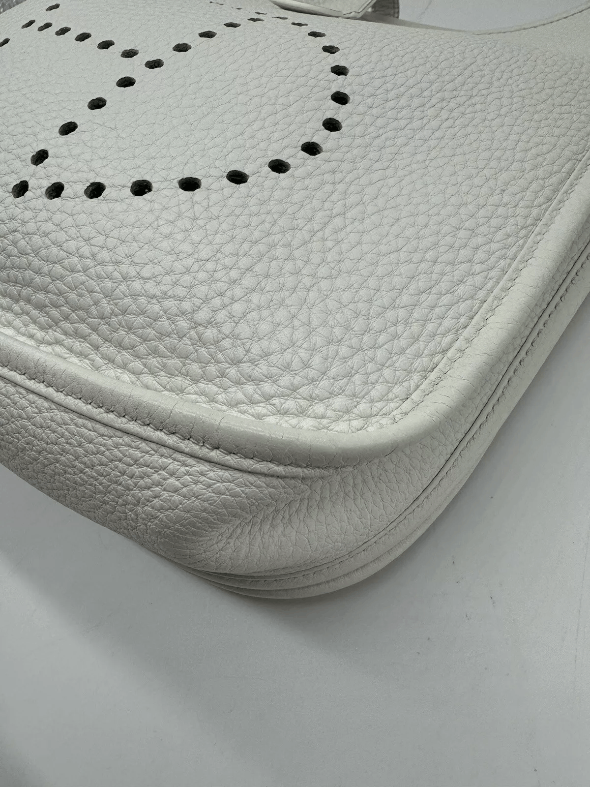 Hermes Hermes Evelyne iii 3PM Clemence Leather White Size ONE SIZE - 11 Thumbnail