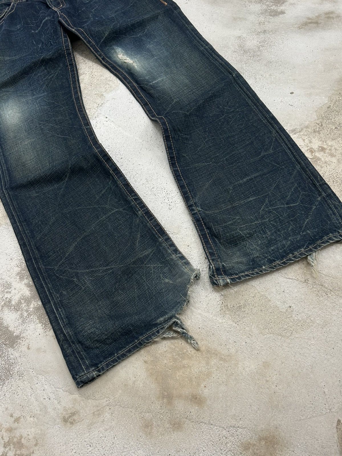 Hysteric Glamour Vintage Extreme Flared Jeans 1927 Brand Distressed Denim Size US 34 / EU 50 - 3 Thumbnail
