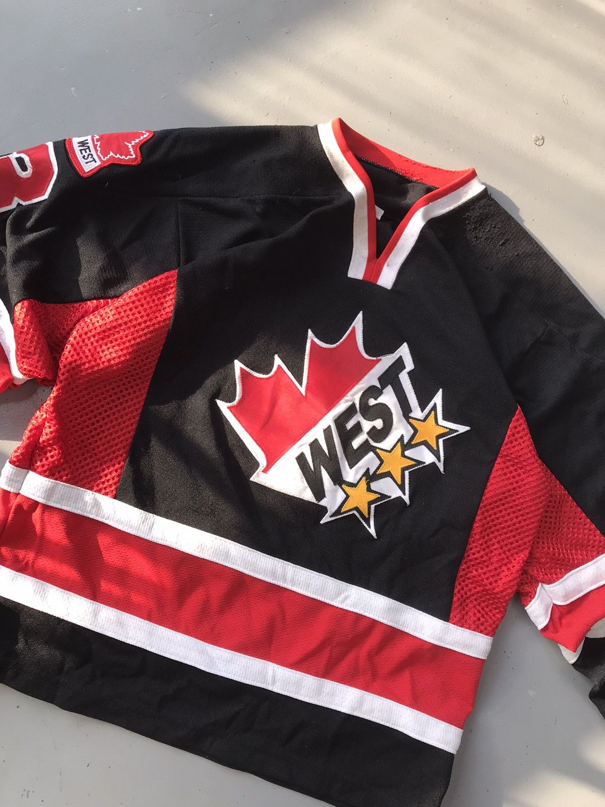 Vintage Vintage crossbar can west polyester hockey jersey Size US S / EU 44-46 / 1 - 3 Thumbnail