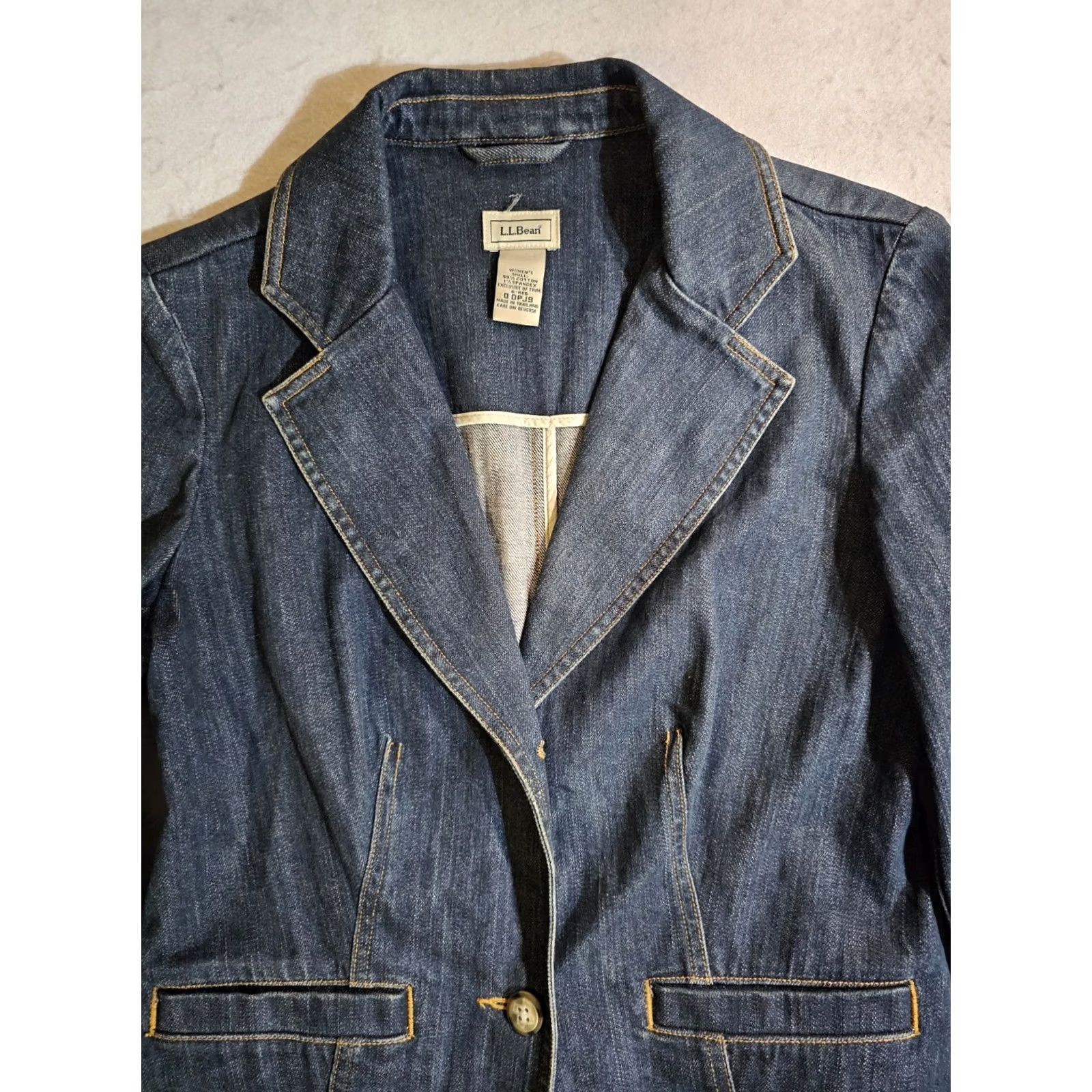 Vintage L.L. Bean Denim Jacket Women Size 6-Reg Blue Long Sleeve 2 Button Medium Wash Jacket Womens Regular Blue 6 Reg Denim Jacket Size M / US 6-8 / IT 42-44 - 2 Thumbnail