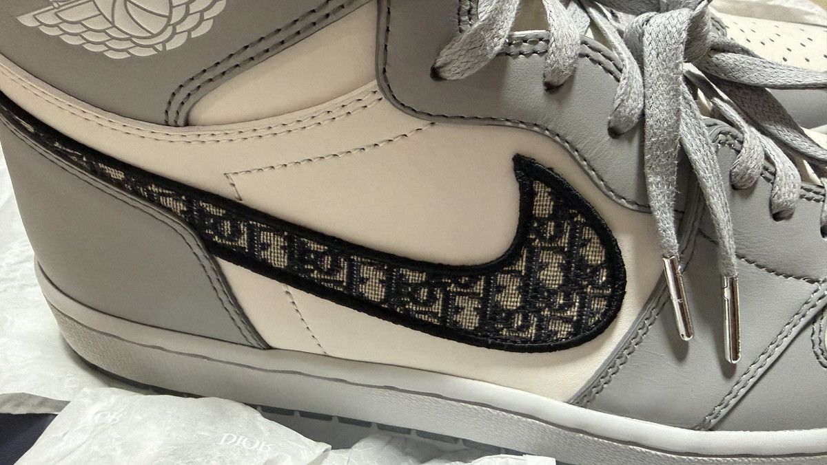 Dior × Jordan Brand Dior x Jordan Brand size US12 Size US 12 / EU 45 - 2 Thumbnail