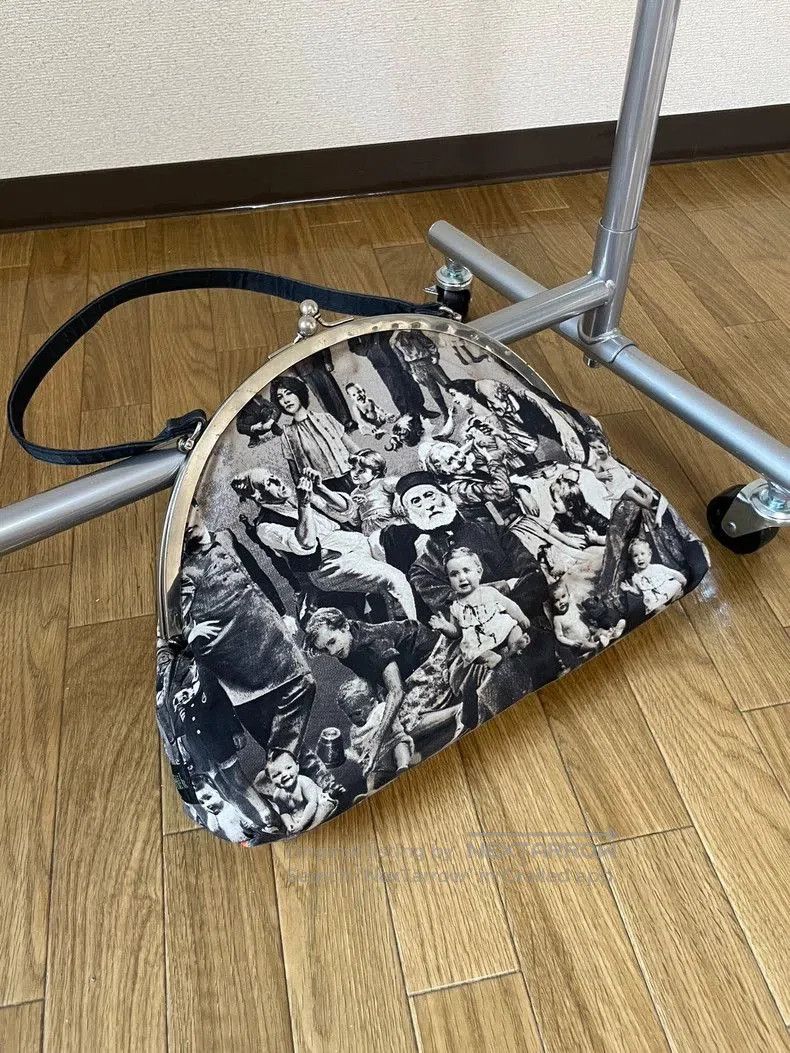 Jean Paul Gaultier Jean Paul Gaultier Satin Portrait Clutch Bag. Size ONE SIZE - 1 Thumbnail