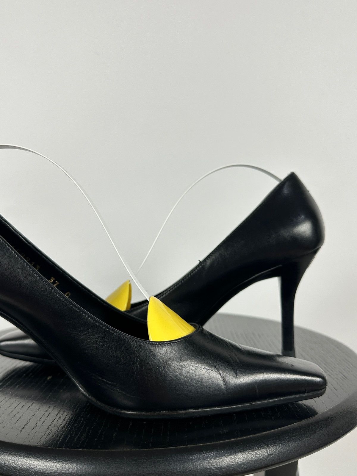 Gucci Vintage Gucci Leather Square Toe Gold Logo Heels Pumps Size US 7 / IT 37 - 16 Thumbnail