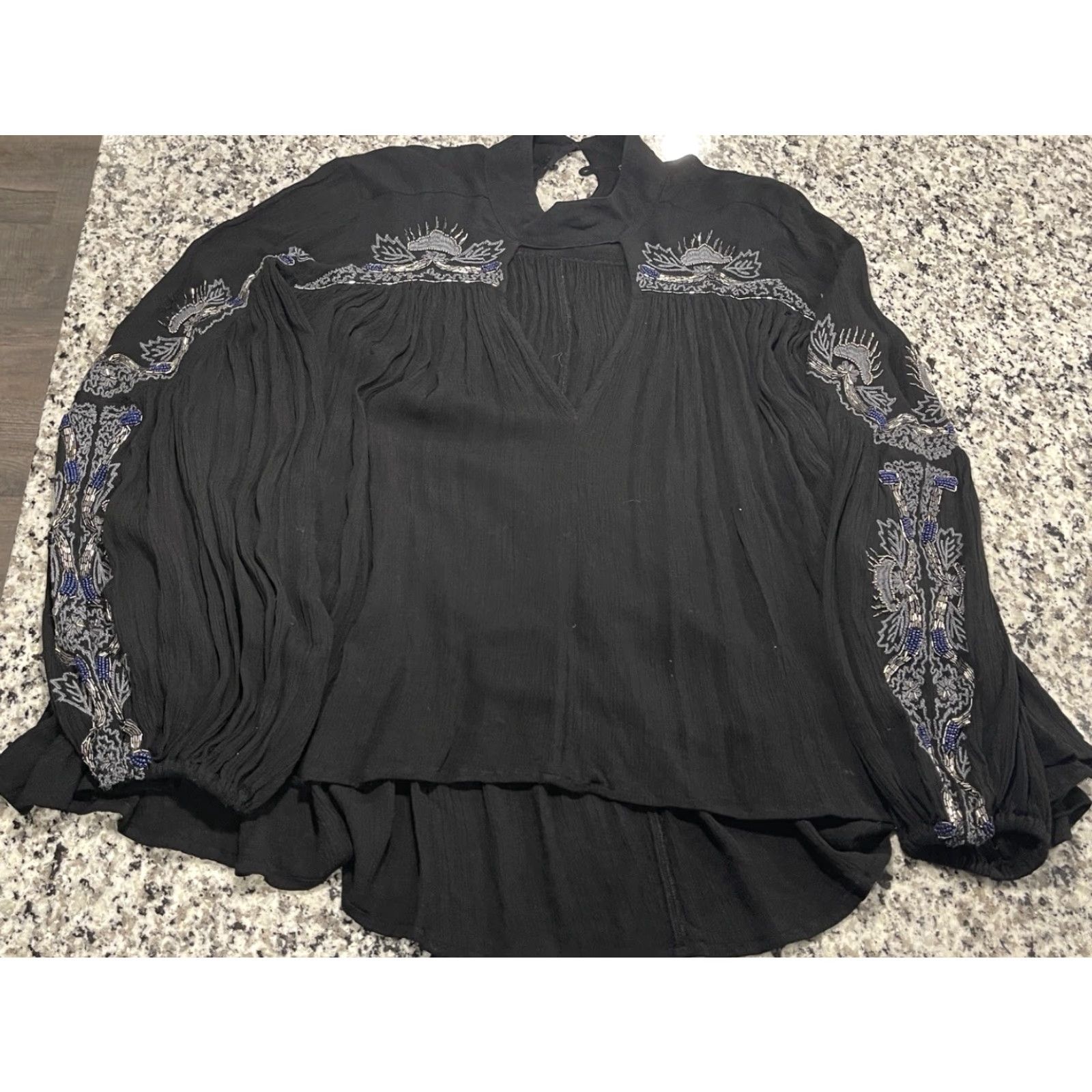 Free People VINTAGE Free People Tunic Blouse Womens S Black Beaded Embroidered V-Neck Blue Accessories Feminine 90s Size S / US 4 / IT 40 - 2 Thumbnail