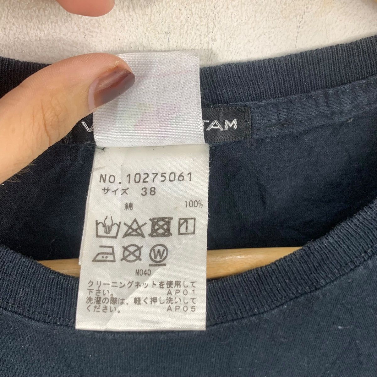 Vivienne Tam Vintage 90’ VIVIENNE TAM NEW YORK Collection Pocket Tee Size XS / US 0-2 / IT 36-38 - 8 Thumbnail