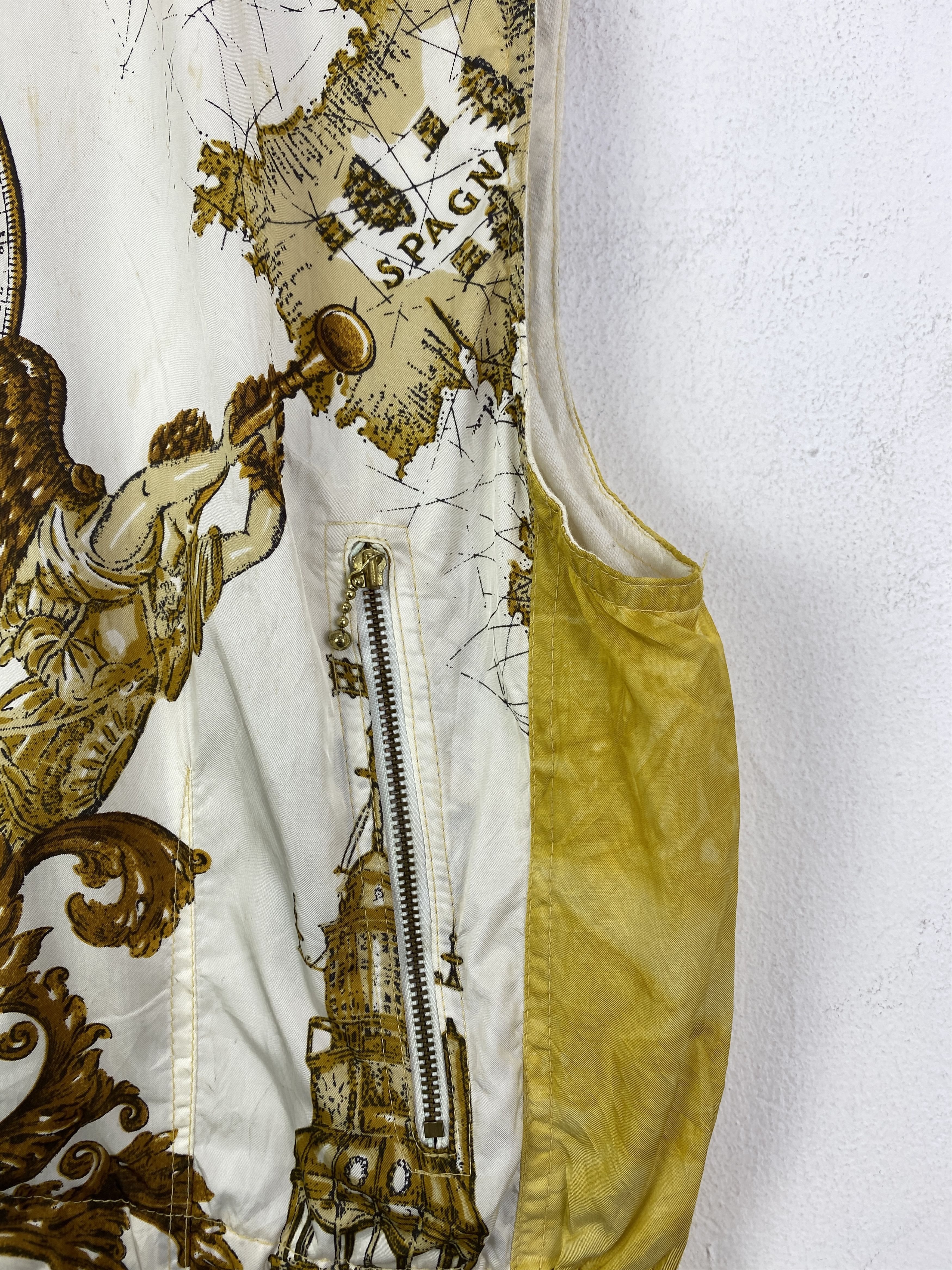 Japanese Brand Vintage Japanese Brand Full Print Vest J0123 Size US L / EU 52-54 / 3 - 5 Thumbnail