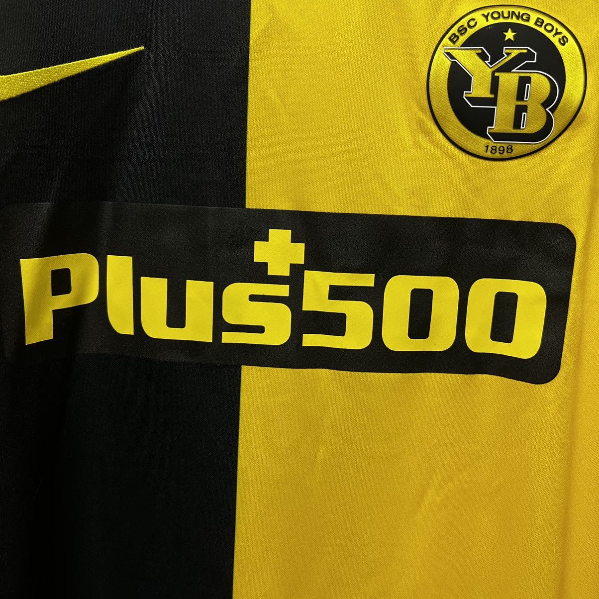 Nike Nike BSC Young Boys #10 SCHASSBERGER soccer jersey woman’s Size M / US 6-8 / IT 42-44 - 9 Thumbnail