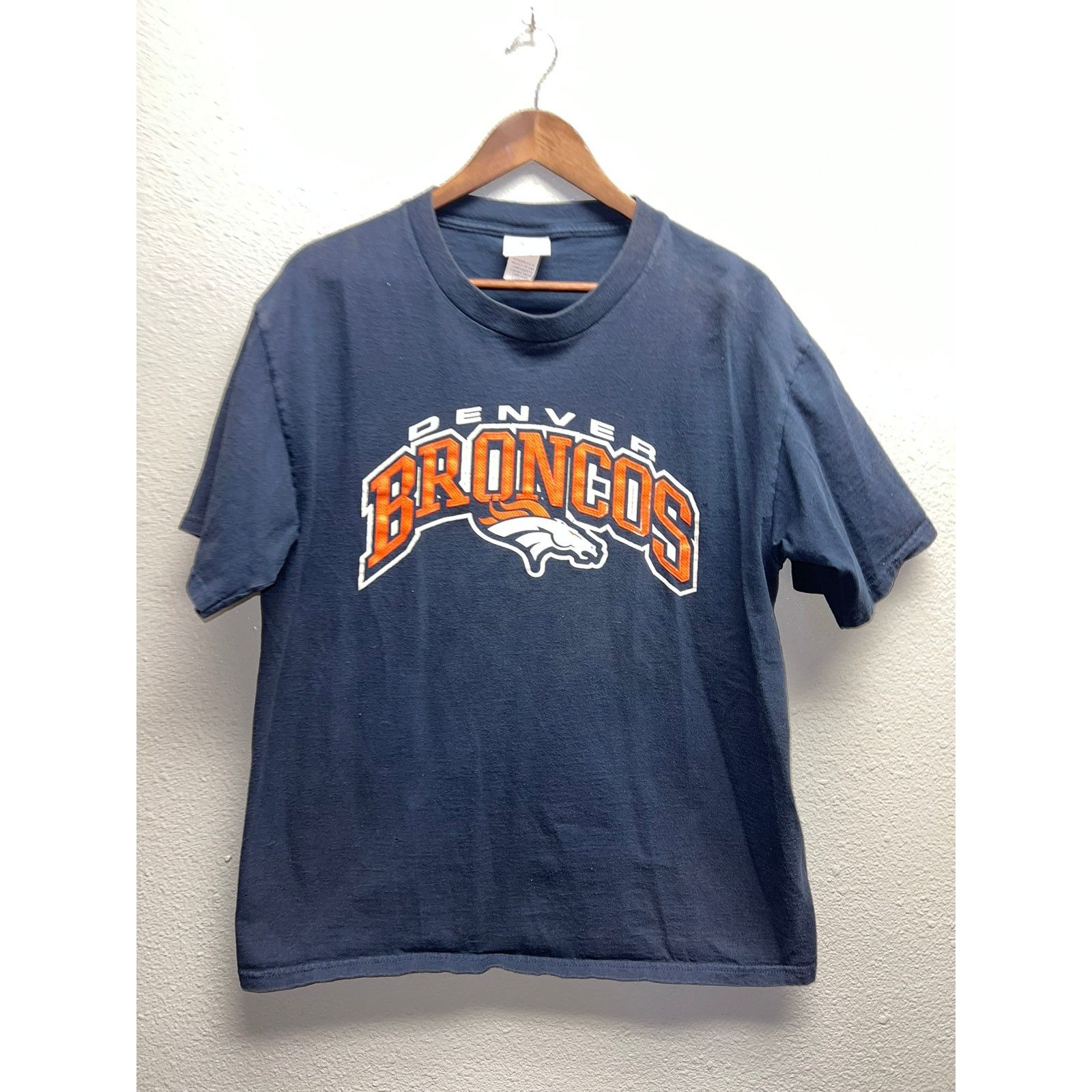 Vintage Vintage Denver Broncos Shirt NFL Football Small Pinhole L Size US L / EU 52-54 / 3 - 1 Thumbnail