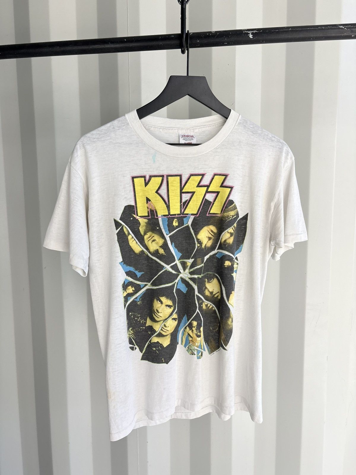 Band Tees Kiss Thrashed Faded Distressed Shirt GRUNGE Paper thin Band Size US L / EU 52-54 / 3 - 1 Thumbnail