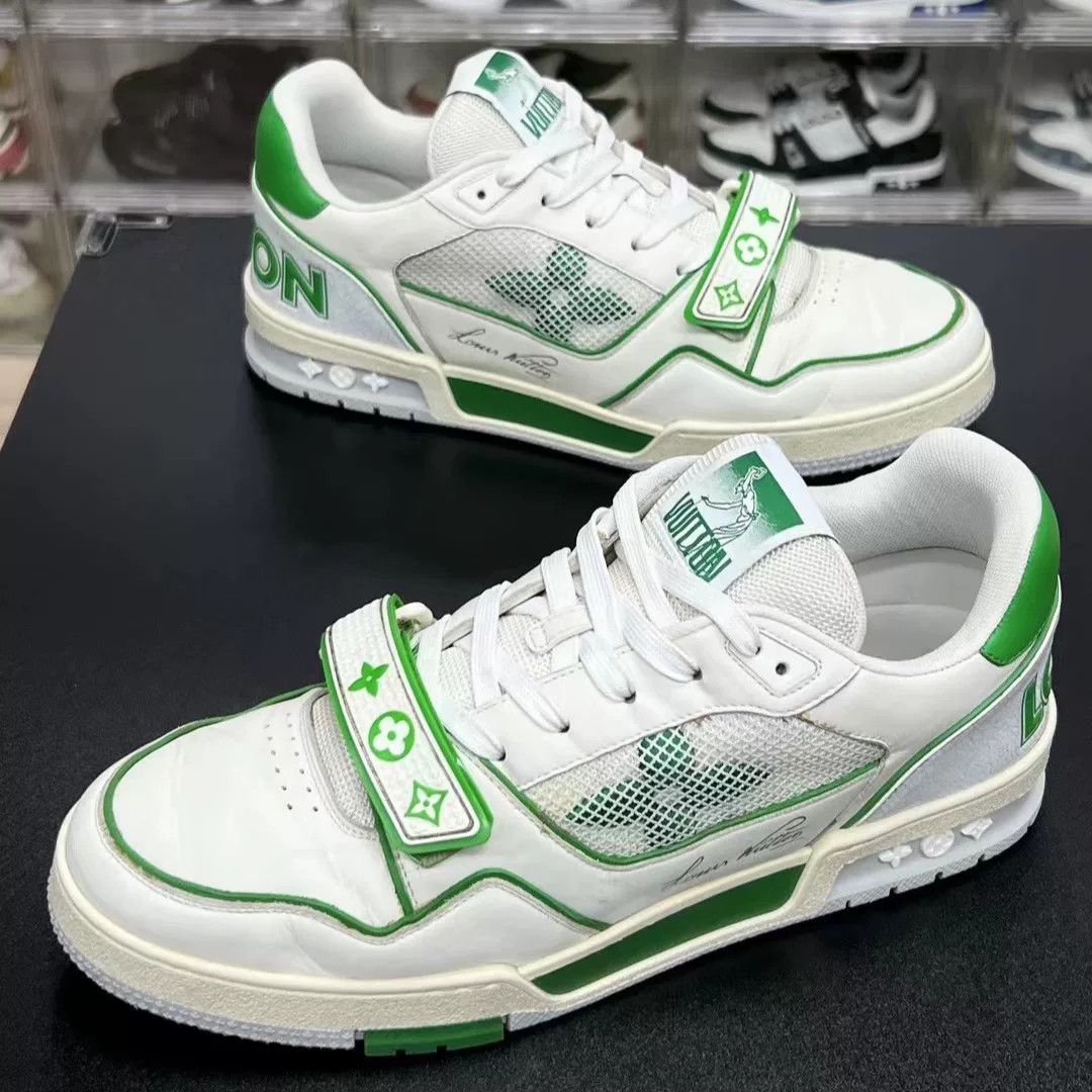 Louis Vuitton Louis Vuitton Green Velcro Designer Size US S / EU 44-46 / 1 - 1 Thumbnail