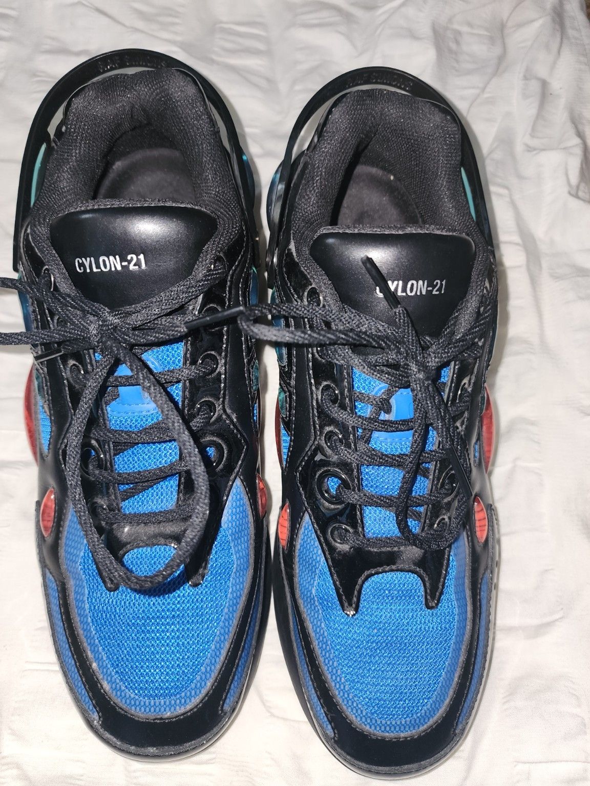 Raf Simons Raf Simons x adidas Cyclone Black EU 41 Size US 8 / EU 41 - 3 Thumbnail