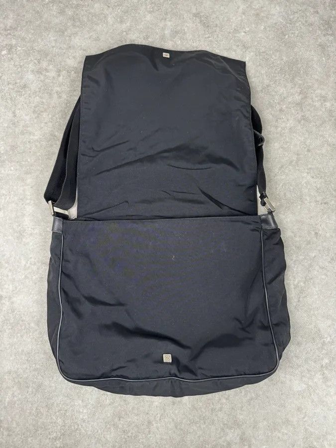 Gucci 2010s Gucci Black Nylon Shoulder Bag Size ONE SIZE - 4 Thumbnail