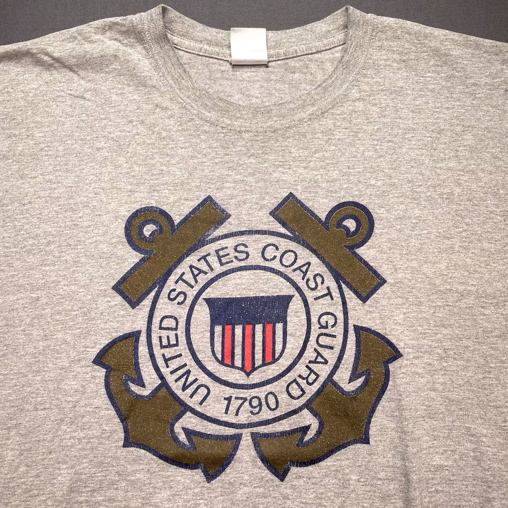 Vintage VINTAGE US Coast Guard Shirt Mens XL Gray USCG Navy USAF 1790 Anchors Shield Logo T-Shirt Size US XL / EU 56 / 4 - 2 Thumbnail