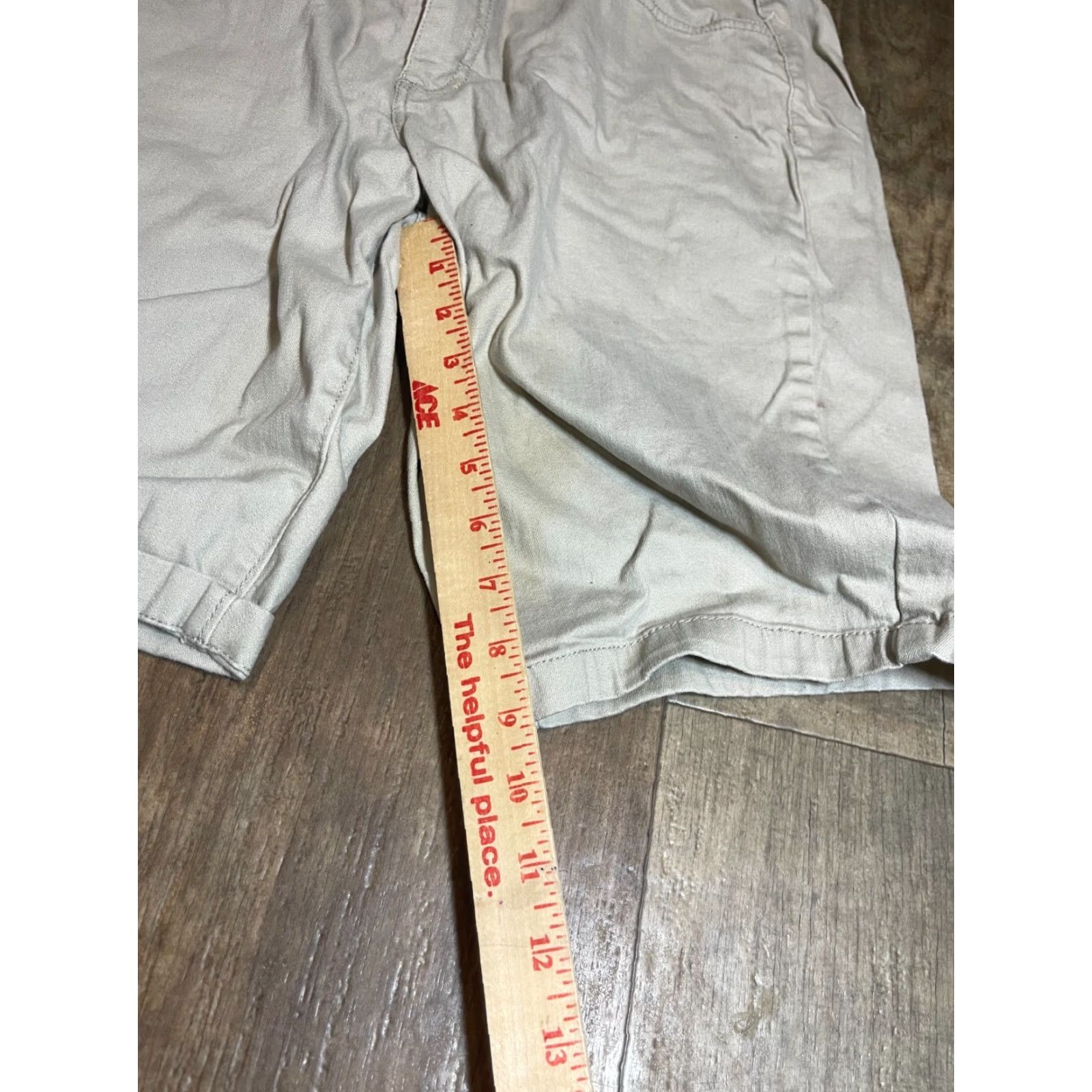 Lee Lee Shorts Bermuda Womens Size 12 Regular Khaki Beige Stretch M Size 34" / US 12 / IT 48 - 3 Thumbnail