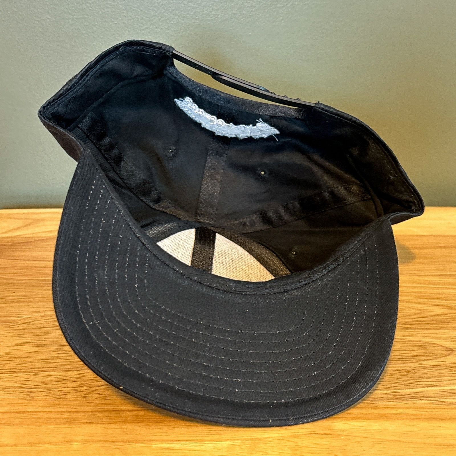 Other Vtg Kniktuk Outfitters Alaska Polar Bear Black Snapback Hat Size ONE SIZE - 6 Thumbnail