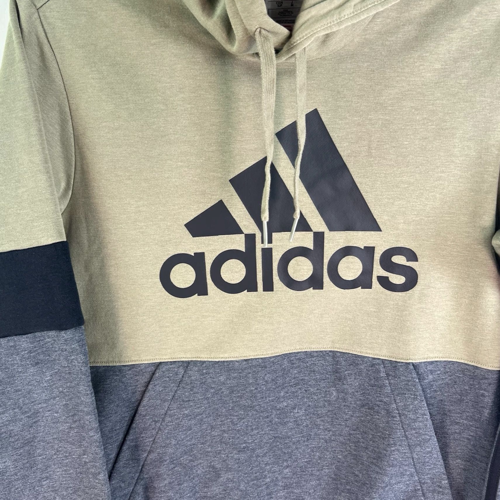 Adidas adidas Essentials Colorblock Hooded Sweatshirt Mens Size S Beige/Gray Shirt Adult Small Gray Colorblock Size US S / EU 44-46 / 1 - 3 Thumbnail