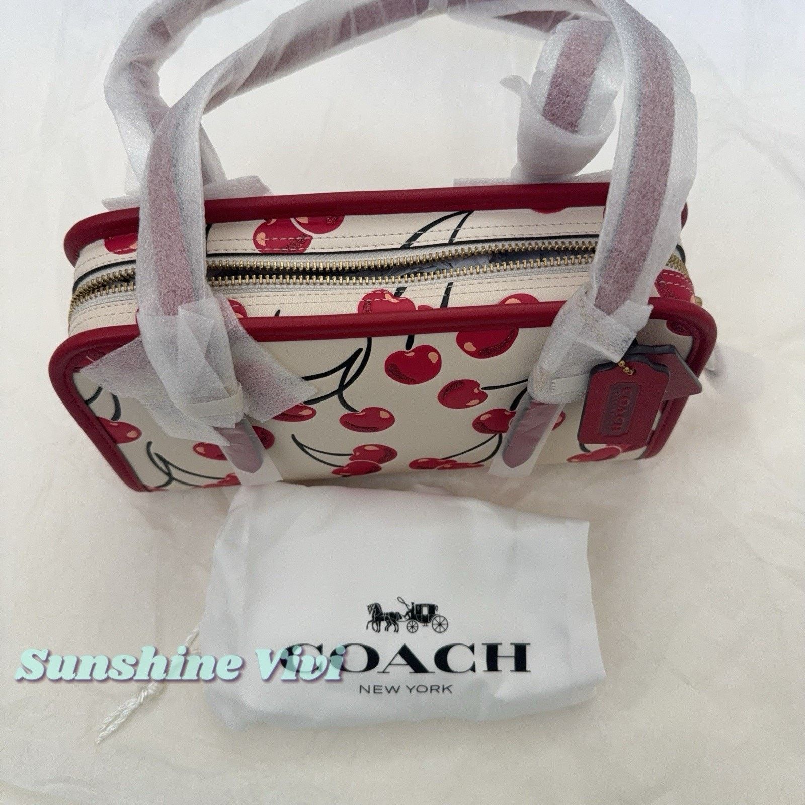Coach NWT Coach Swing Zip Shoulder Bag Cherry Leather/Brass CZ494 Size ONE SIZE - 3 Thumbnail