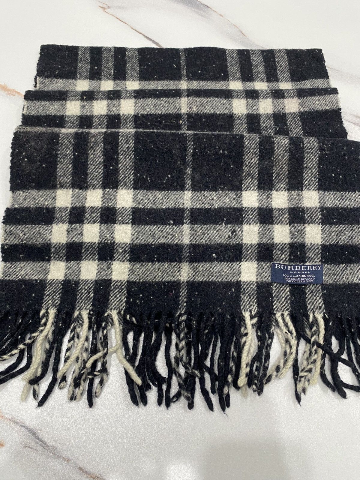 Burberry Burberrys Made In England (code:A) Size ONE SIZE - 1 Thumbnail