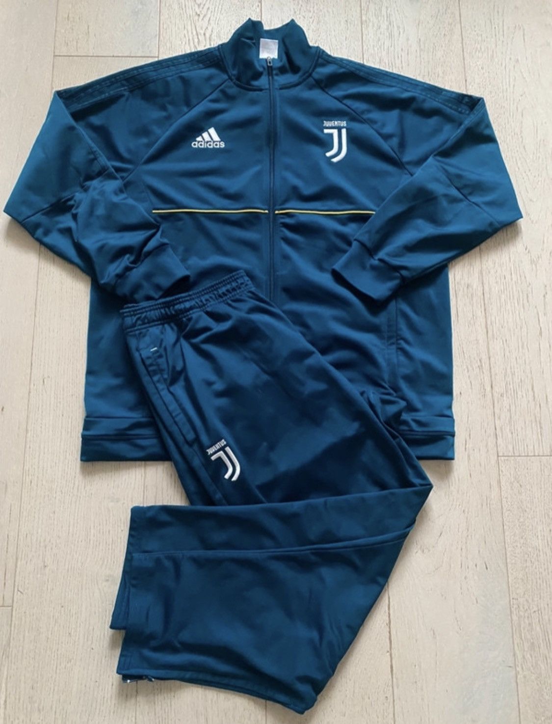 Image of 2017 Juventus Adidas Football Tracksuit in Blue, Men's (Size XL)