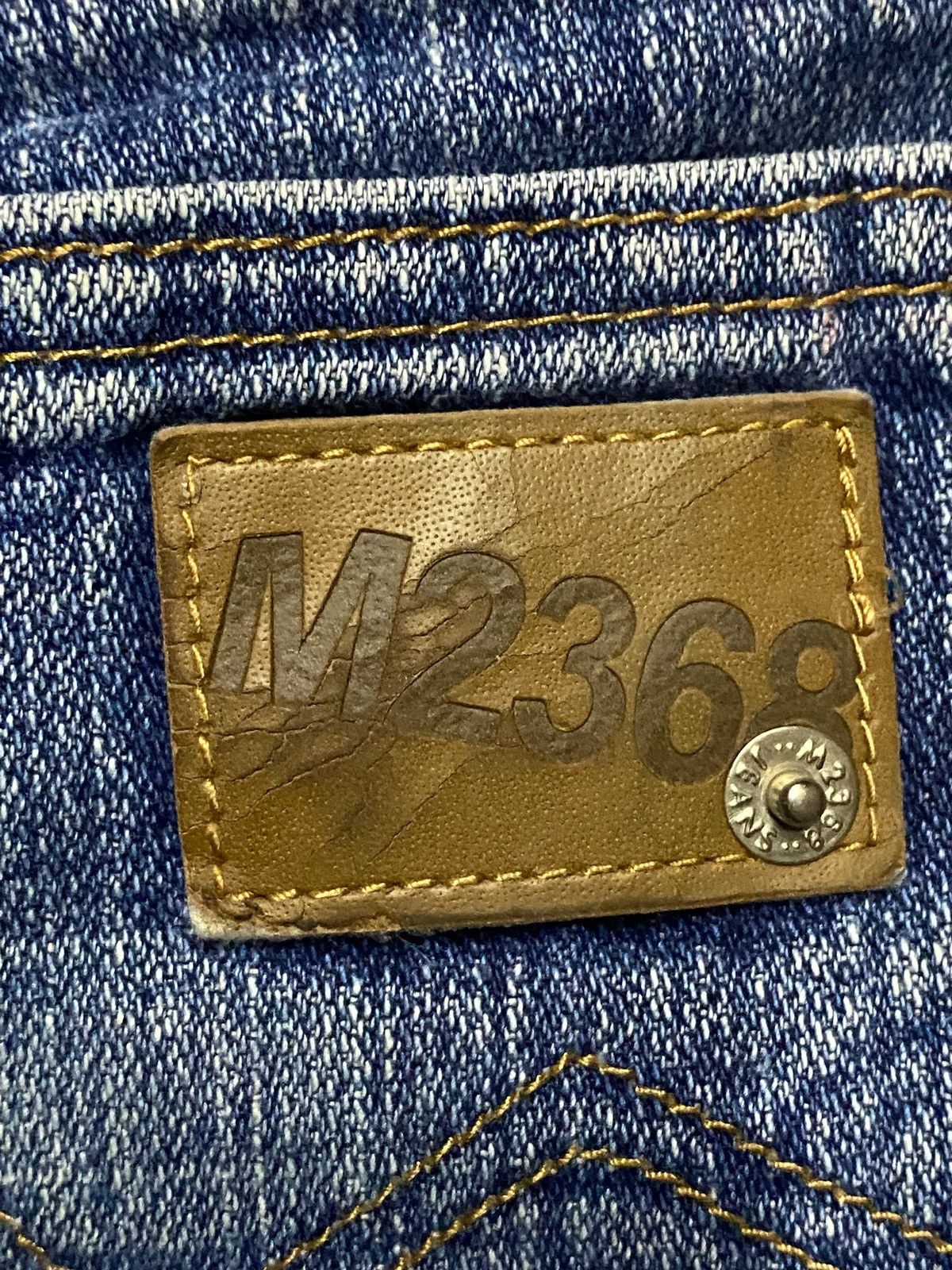 Japanese Brand Vintage Japanese Brand M2368 Nice Distressed Loose Jeans Size US 29 - 19 Thumbnail