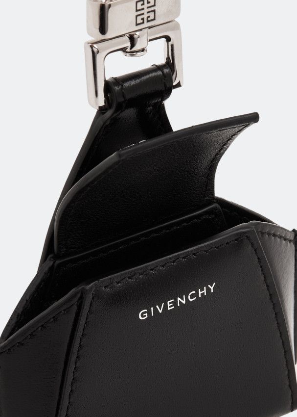 Givenchy o1srvl11e1224 Size: OS/Antigona Airpods Case in Black Size ONE SIZE - 3 Thumbnail
