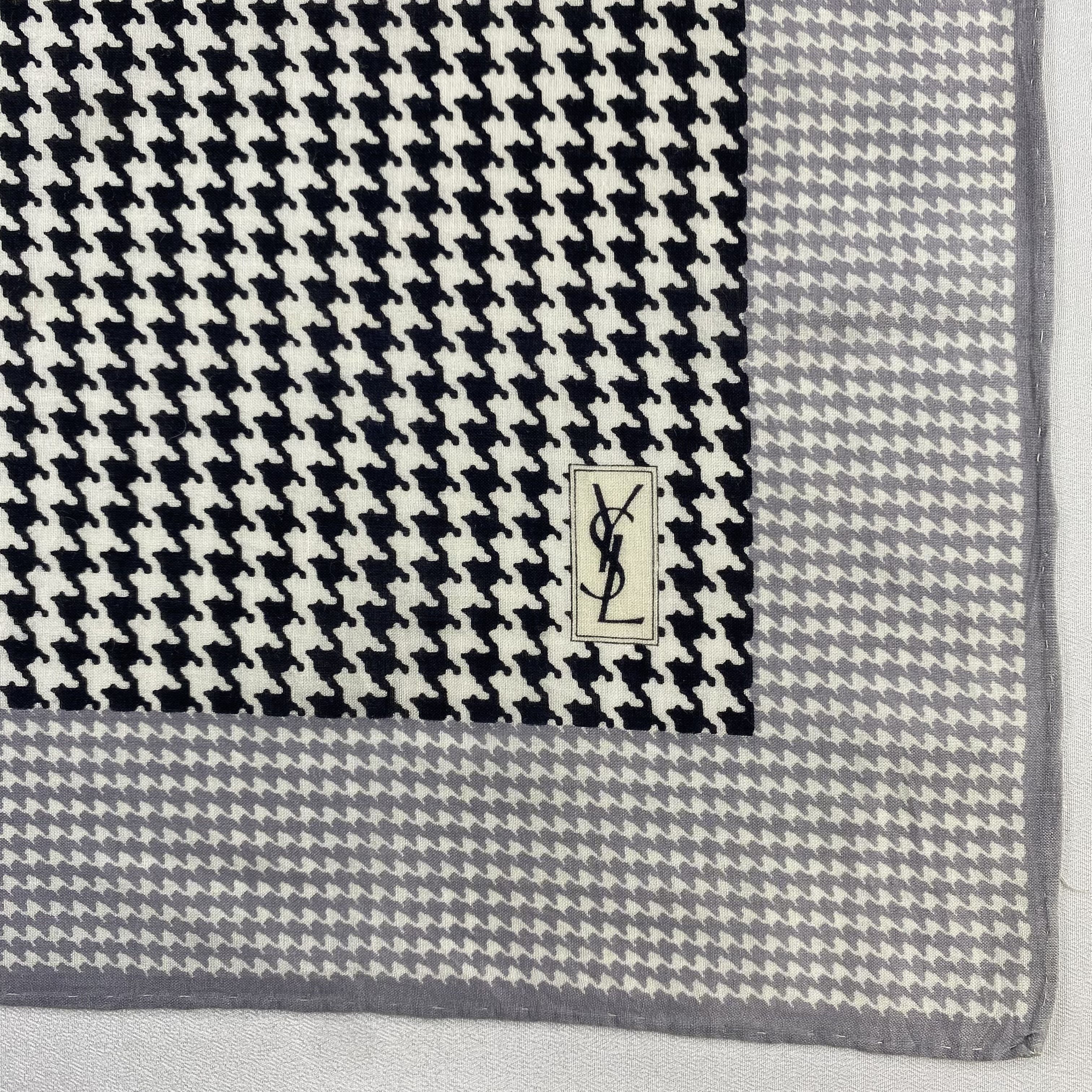 Vintage Yves Saint Laurent Handkerchief / Neckerchief-P1448 Size ONE SIZE - 3 Thumbnail