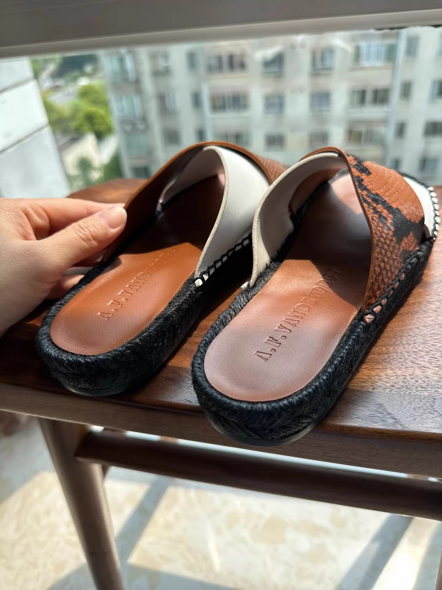A.F. Vandevorst af vandevorst straw cross-strap leather 36 new slippers Size US 5.5 / IT 35.5 - 4 Thumbnail