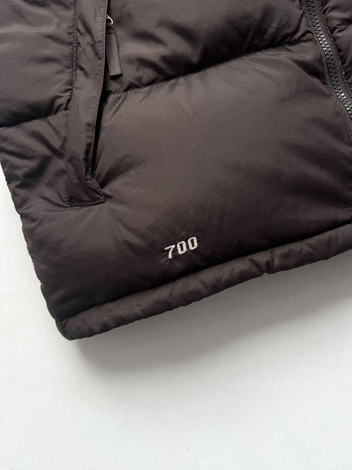 The North Face 2000s The North Face Nuptse Retro Brown 700 Down Vest Size US M / EU 48-50 / 2 - 6 Thumbnail