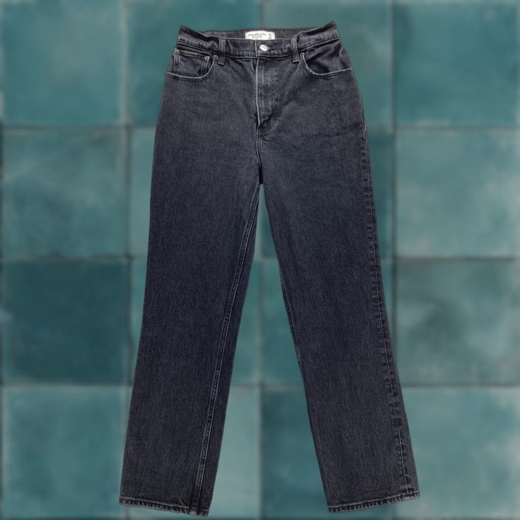 Abercrombie & Fitch Abercrombie & Fitch Jeans Womens 26/2 Short Black 90s Straight Ultra High Rise Gray Jeans 90s Size 26" / US 2 / IT 38 - 1 Thumbnail